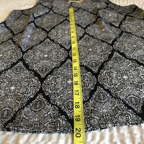 Filigree Tank - Picture 5 of 5